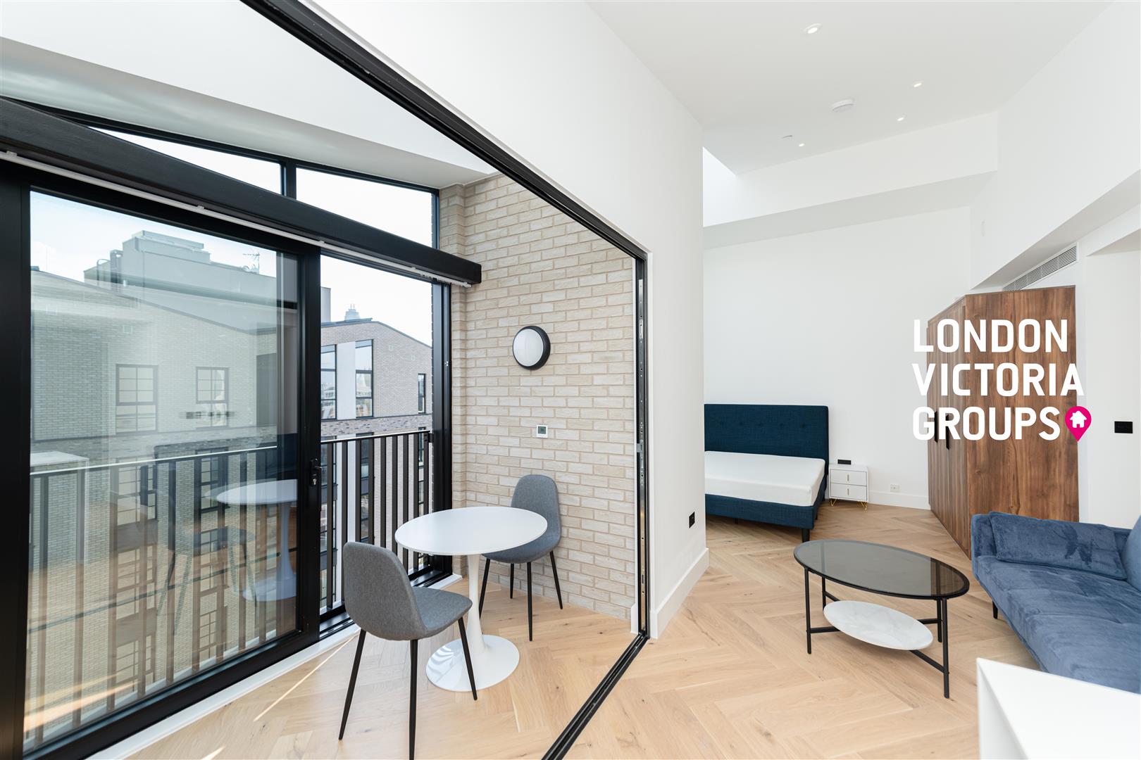 Huntingdon Apartments, 1 Graphite Square, LONDON